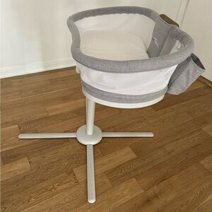 HALO BassiNest LUXE Series, dove gray